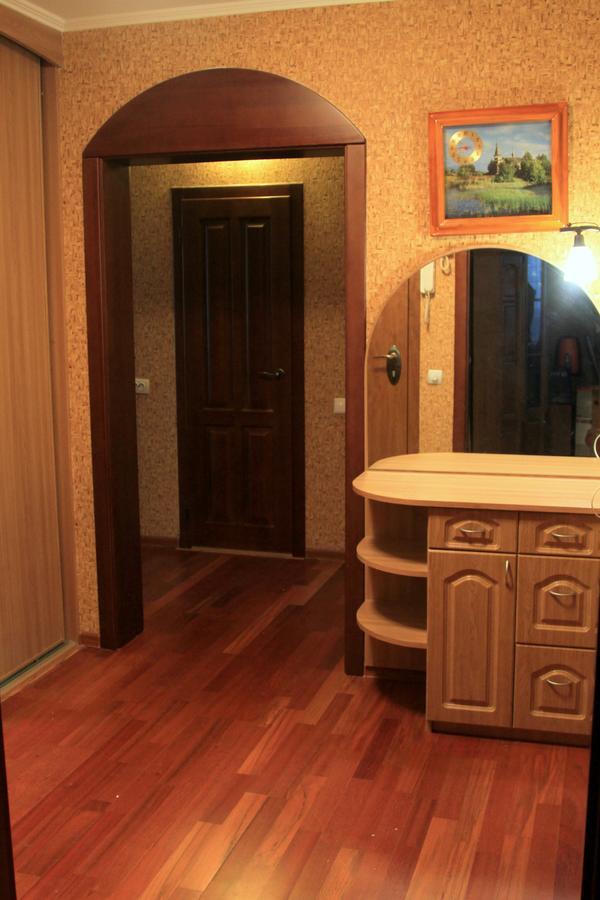קייב Apartment Near Metro Akademgorodok מראה חיצוני תמונה
