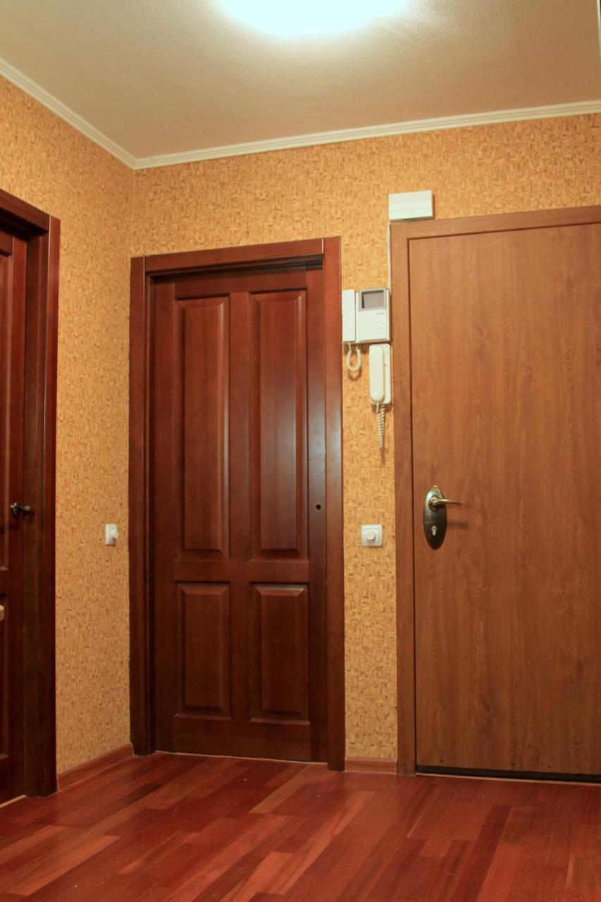 קייב Apartment Near Metro Akademgorodok מראה חיצוני תמונה